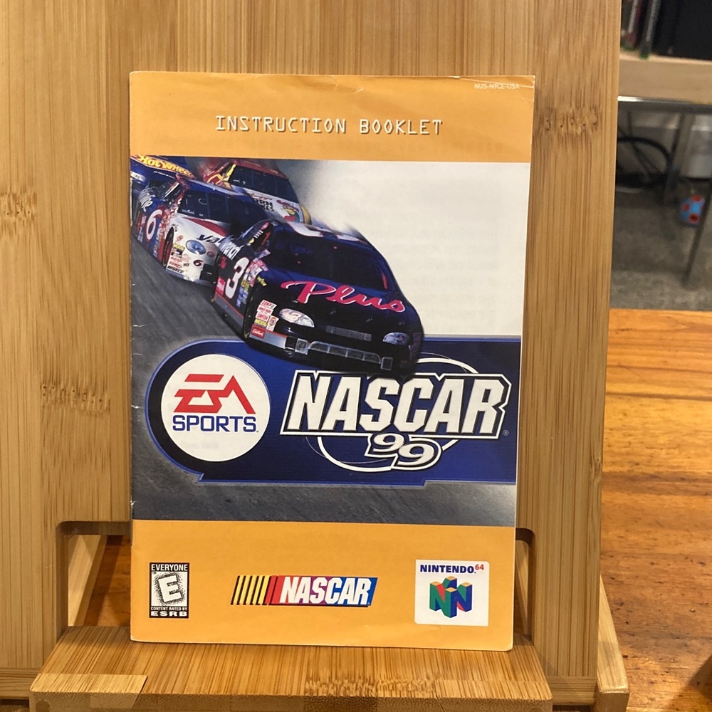 NASCAR 99 Instruction Booklet for Nintendo 64
